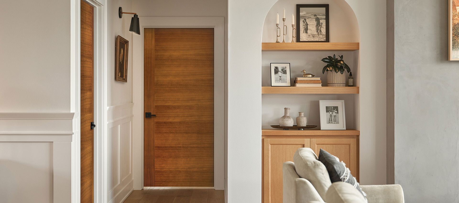 LDI_StileLine-Walnut-Wide-Lifestyle